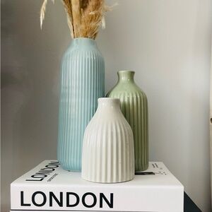 Elegant Ceramic Vase Set - Blue, Green, White with 3 Black and White Faux Books